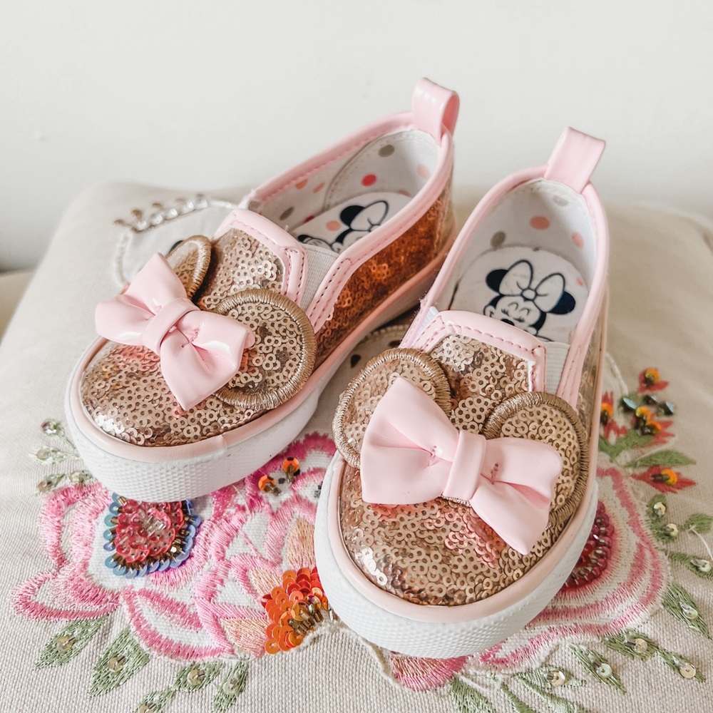 Disney Minnie Mouse Sequin Slip-on Sneakers Sz 5/6